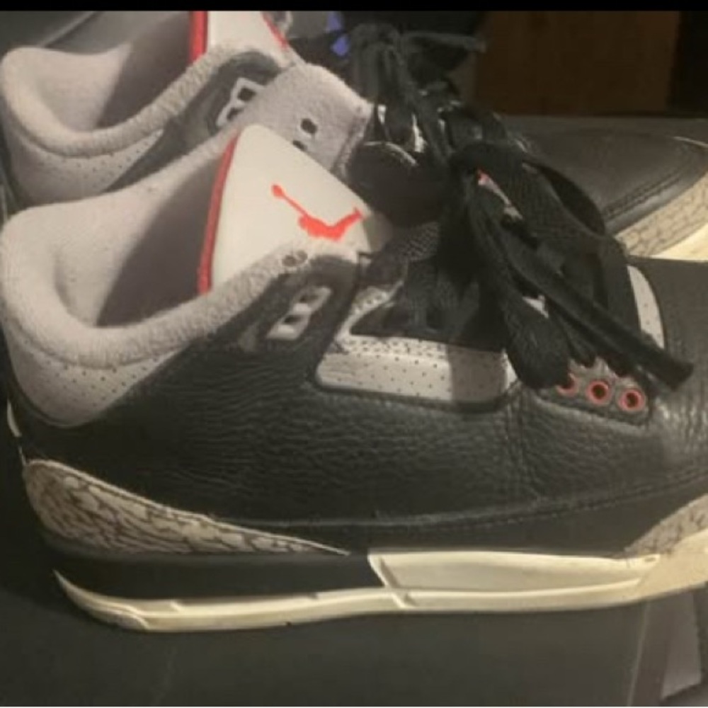 Jordan retro 3s